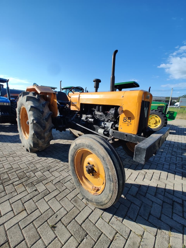valmet trator 85 id plataformado 4x2 diesel manual 1976