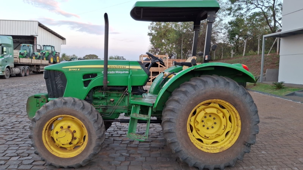 john deere trator 5090e  plataformado diesel manual 2017