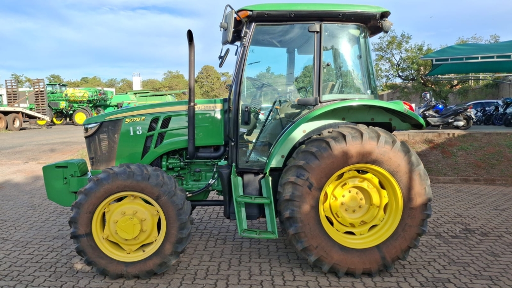 john deere trator 5078e  cabinado diesel 1p manual 2024