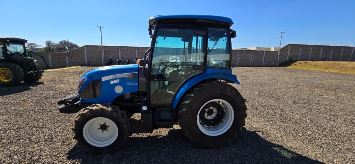 outros trator cabinado ls modelo r60 diesel 1p manual 2016