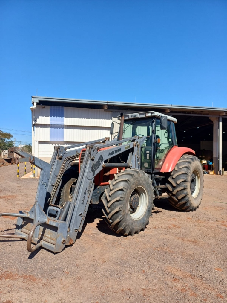 massey ferguson trator 680 mf cabinado com conjunto frontal - big bag diesel 1p manual 2005 massey ferguson trator 680 mf cabinado com conjunto frontal - big bag diesel 1p manual 2005