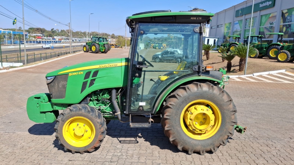john deere trator 5080e  cabine agroleite com redutor - 5080en diesel 1p manual 2022