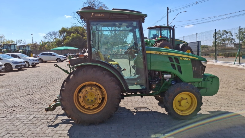 john deere trator 5080e  cabine agroleite com redutor - 5080en diesel 1p manual 2022