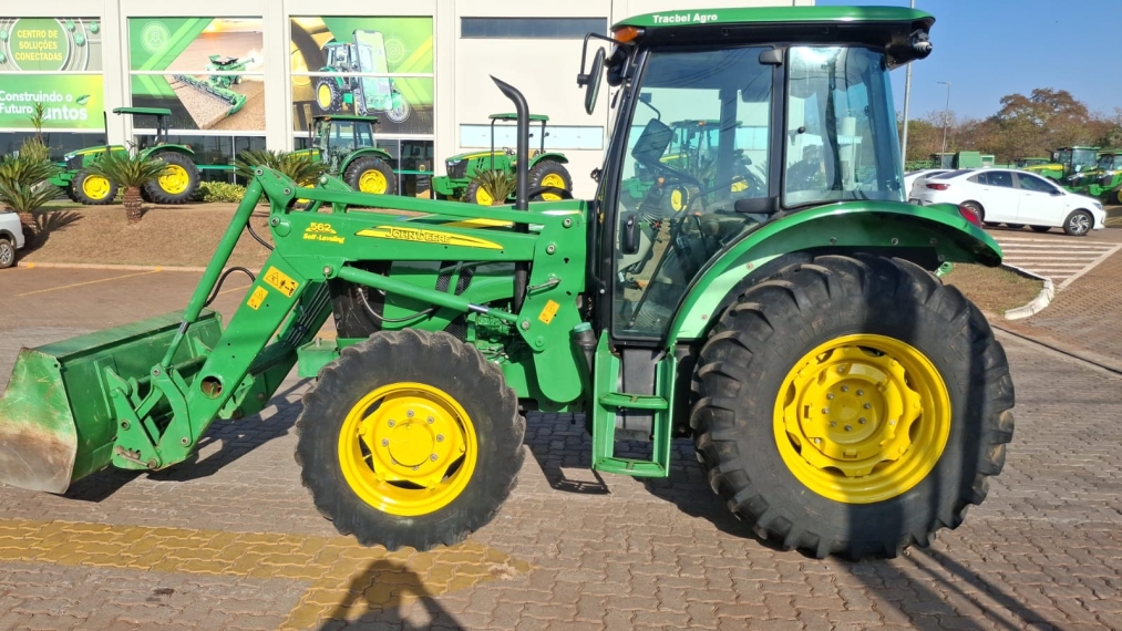 john deere trator 5090e  com carregadora frontal serie 562 sl diesel 1p semiautomatico 2024