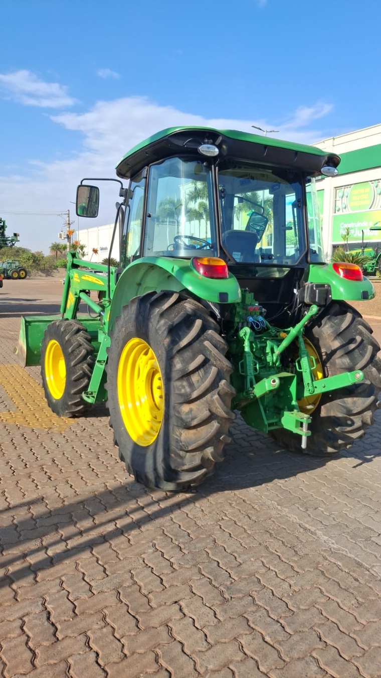 john deere trator 5090e  com carregadora frontal serie 562 sl diesel 1p semiautomatico 2024