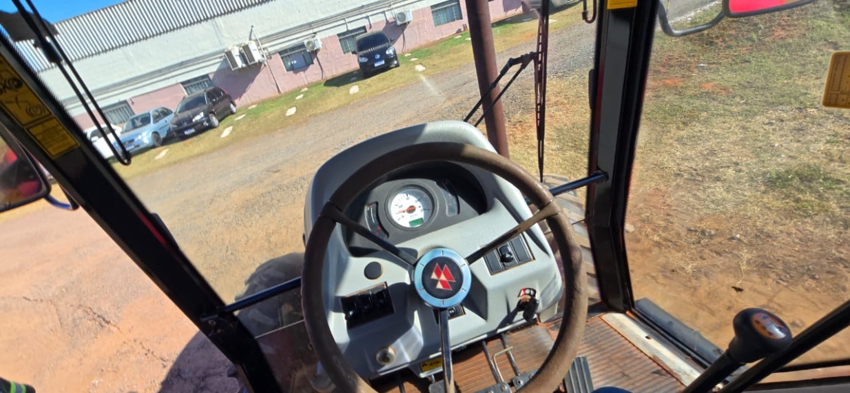 massey ferguson trator 4275 cabinado diesel 1p manual 2014