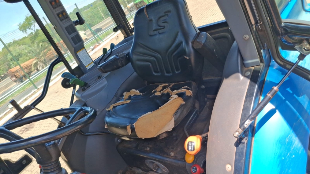 ls tractor trator r 60 cabinado diesel 1p manual 20174