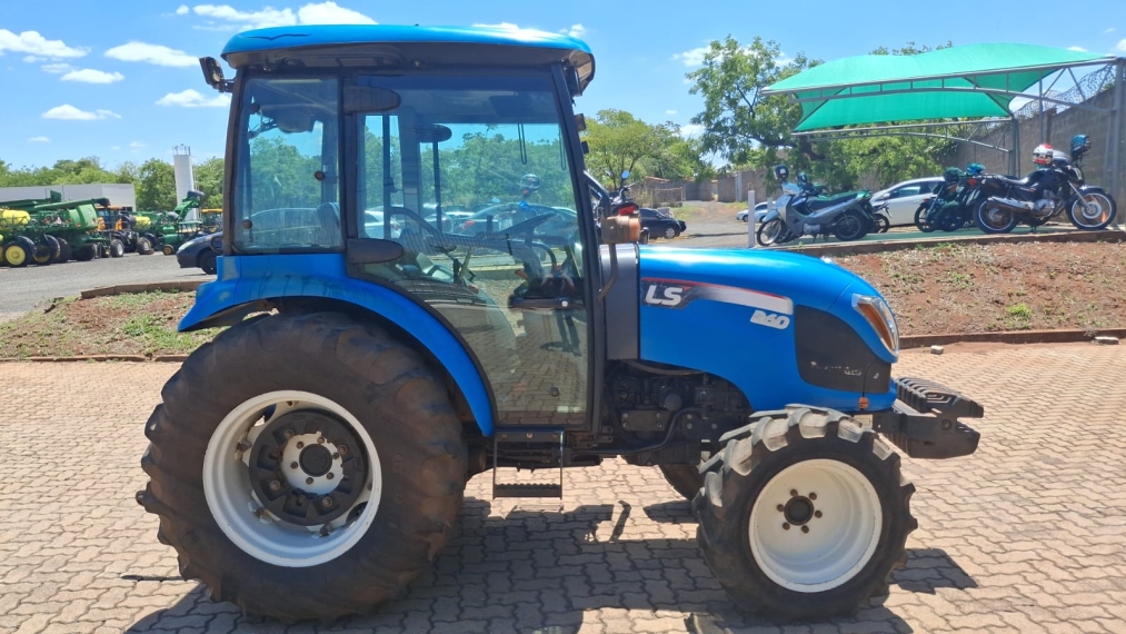 ls tractor trator r 60 cabinado diesel 1p manual 201712