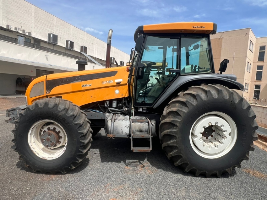 valtra trator bh 180 cabinado diesel 1p manual 20165