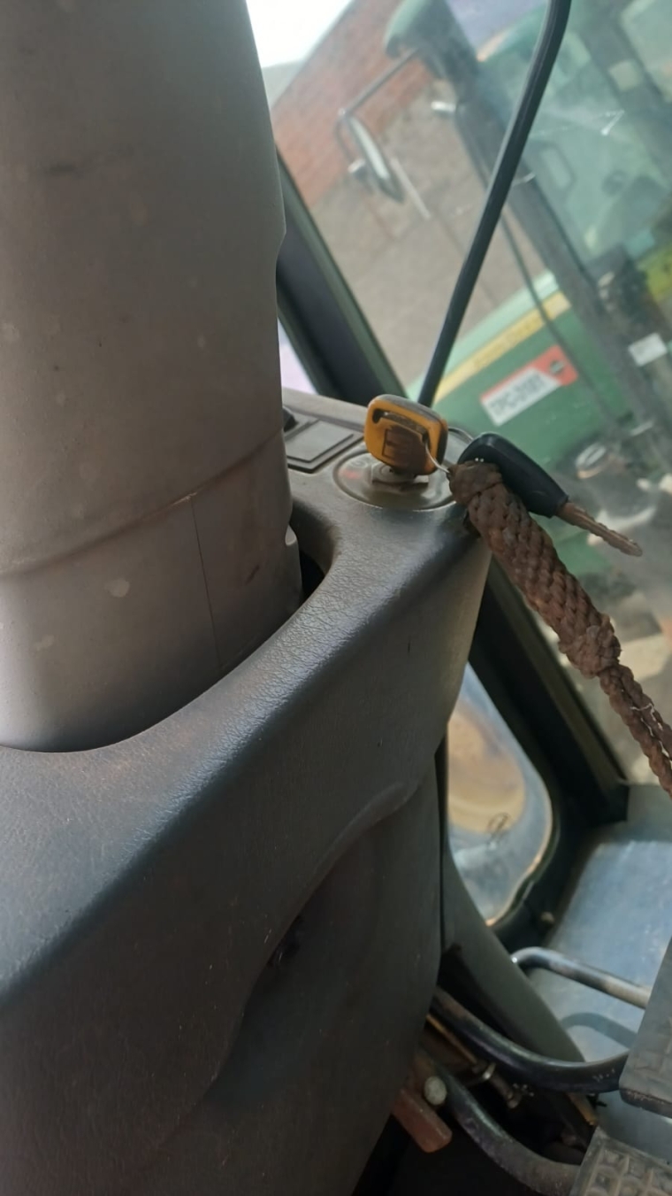 valtra trator bm 100 cabinado diesel 1p manual 20103