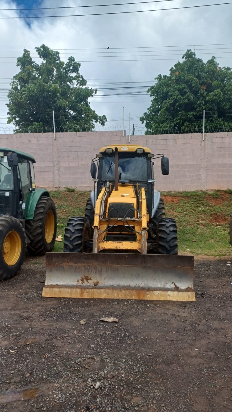 valtra trator bm 100 cabinado diesel 1p manual 2010