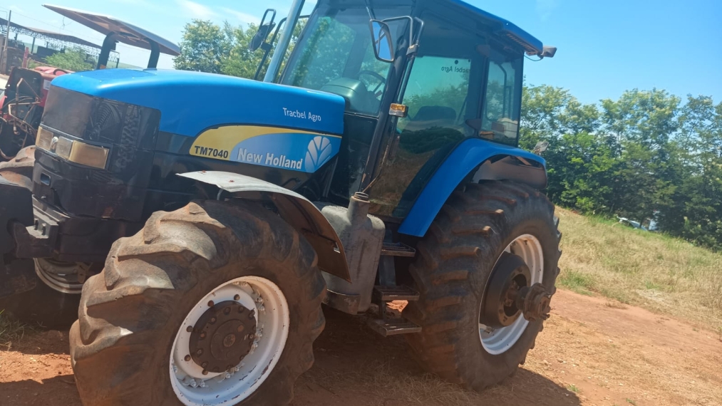 new holland trator tm 7040 cabinado diesel 1p manual 20135