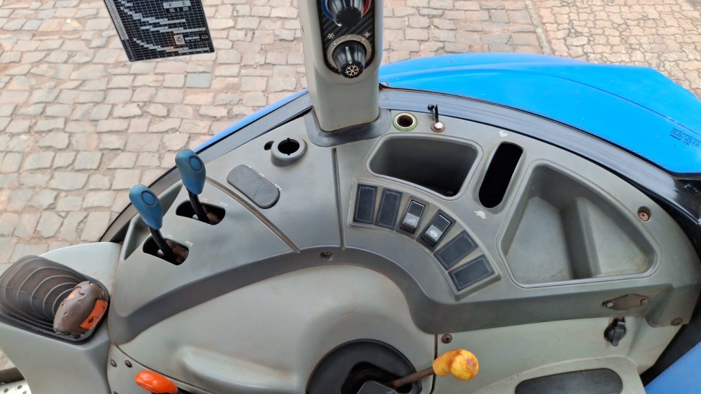 new holland trator t6 130 cabinado diesel 1p manual 201613