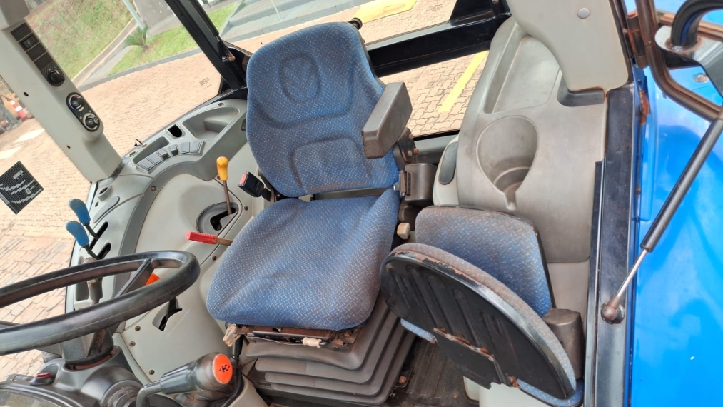 new holland trator t6 130 cabinado diesel 1p manual 201610