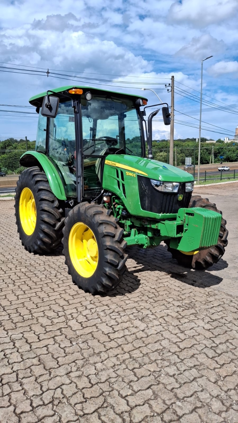 john deere trator 5080e  9x3 cabinado diesel 1p manual 2024
