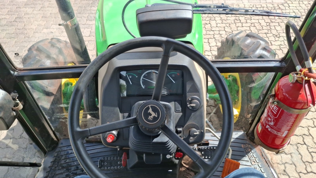 john deere trator 5080e  9x3 cabinado diesel 1p manual 202413