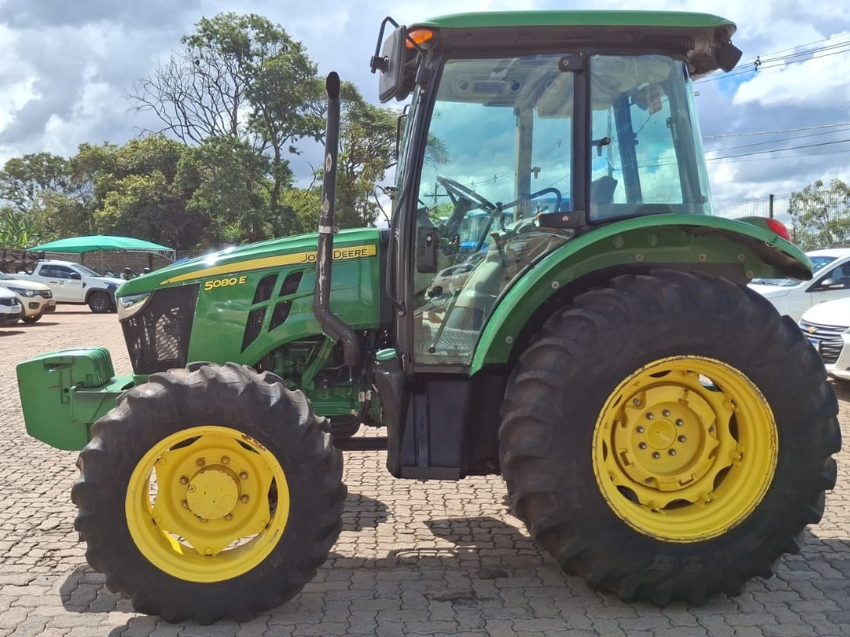 john deere trator 5080e  9x3 cabinado diesel 1p manual 2024