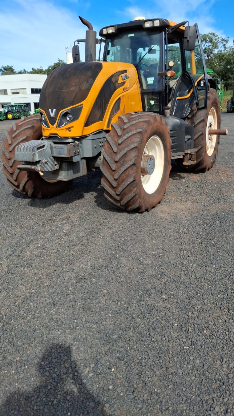 valtra trator bh 194 ht 4x4 piloto top rtx via satelite - com pneu radial diesel 1p manual 202110