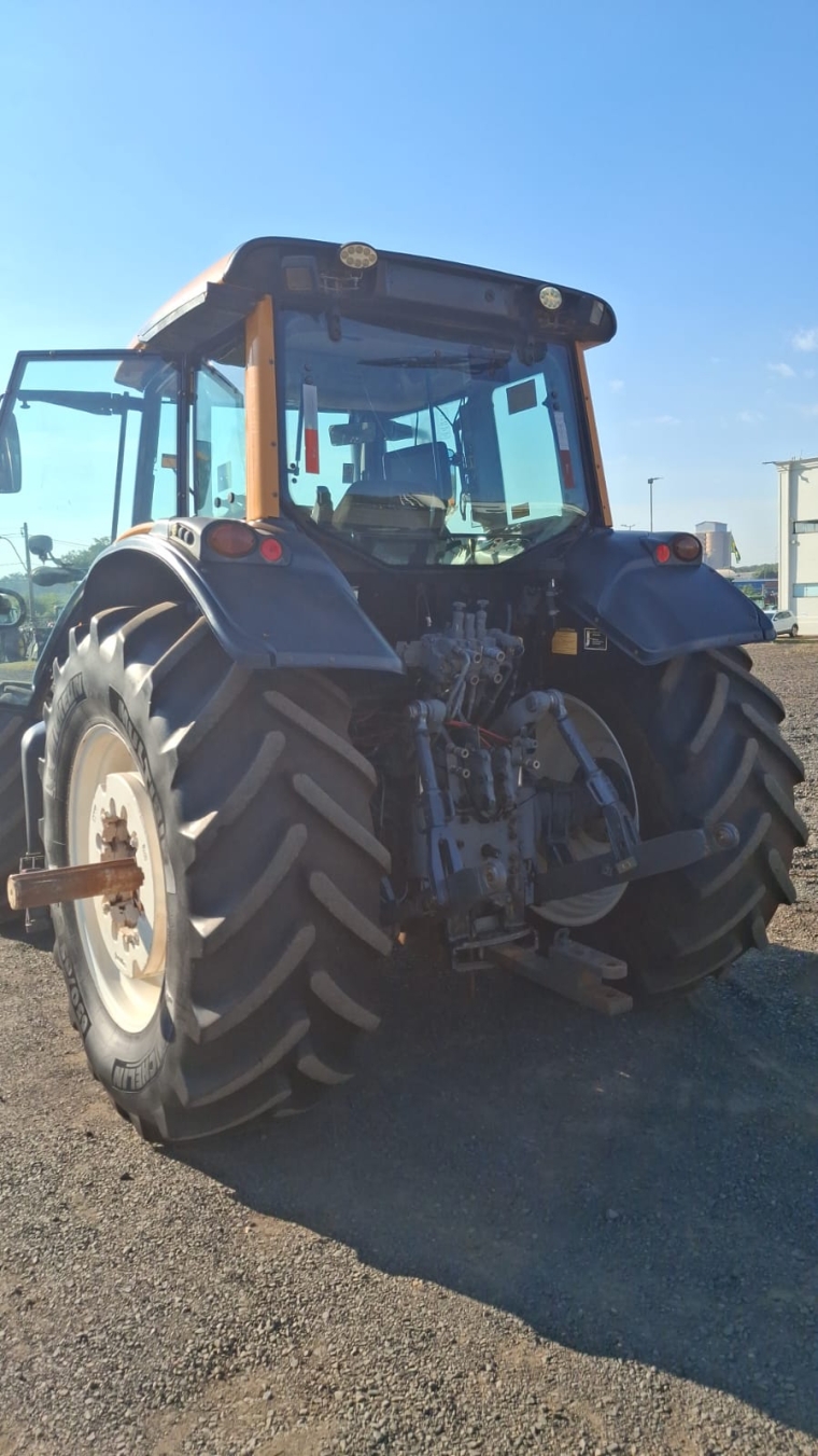 valtra trator bh 194 ht 4x4 piloto top rtx via satelite - com pneu radial diesel 1p manual 20212
