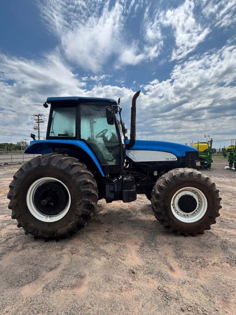 New Holland TM 70403
