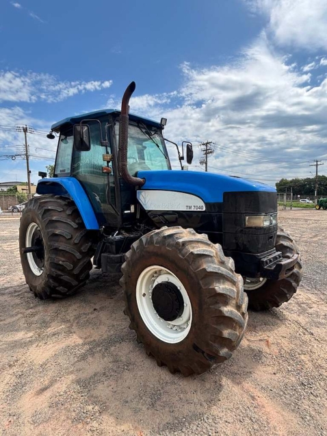 New Holland TM 70402