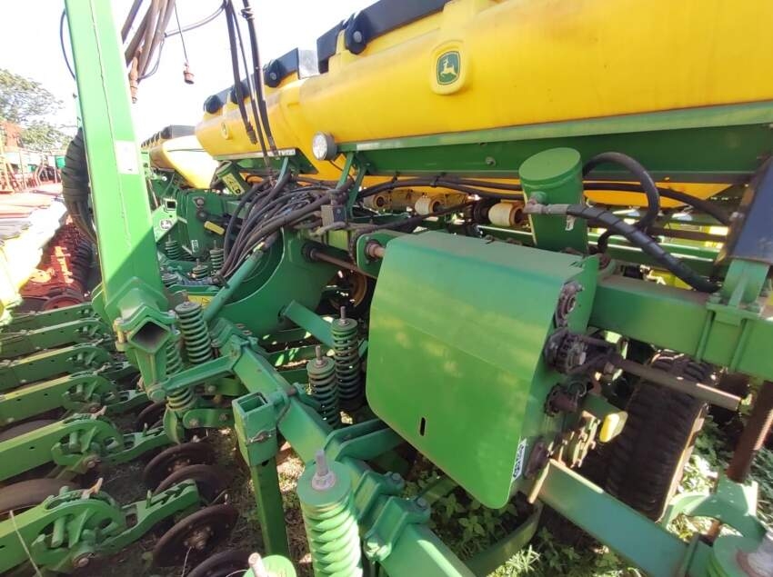 plantadeira john deere / modelo 1109 plantadeira john deere / modelo 1109