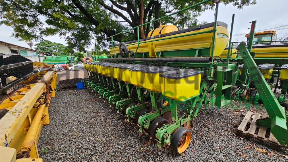 plantadeira john deere/ modelo 1113