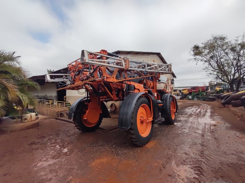 pulverizador autopropelido jacto modelo uniport star 2500 ano 2014 pulverizador autopropelido jacto modelo uniport star 2500 ano 2014