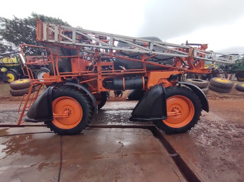 pulverizador autopropelido jacto modelo uniport star 2500 ano 2014