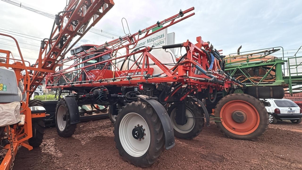 pulverizador autopropelido kuhn, modelo boxer 2000 ano 2018 pulverizador autopropelido kuhn, modelo boxer 2000 ano 2018