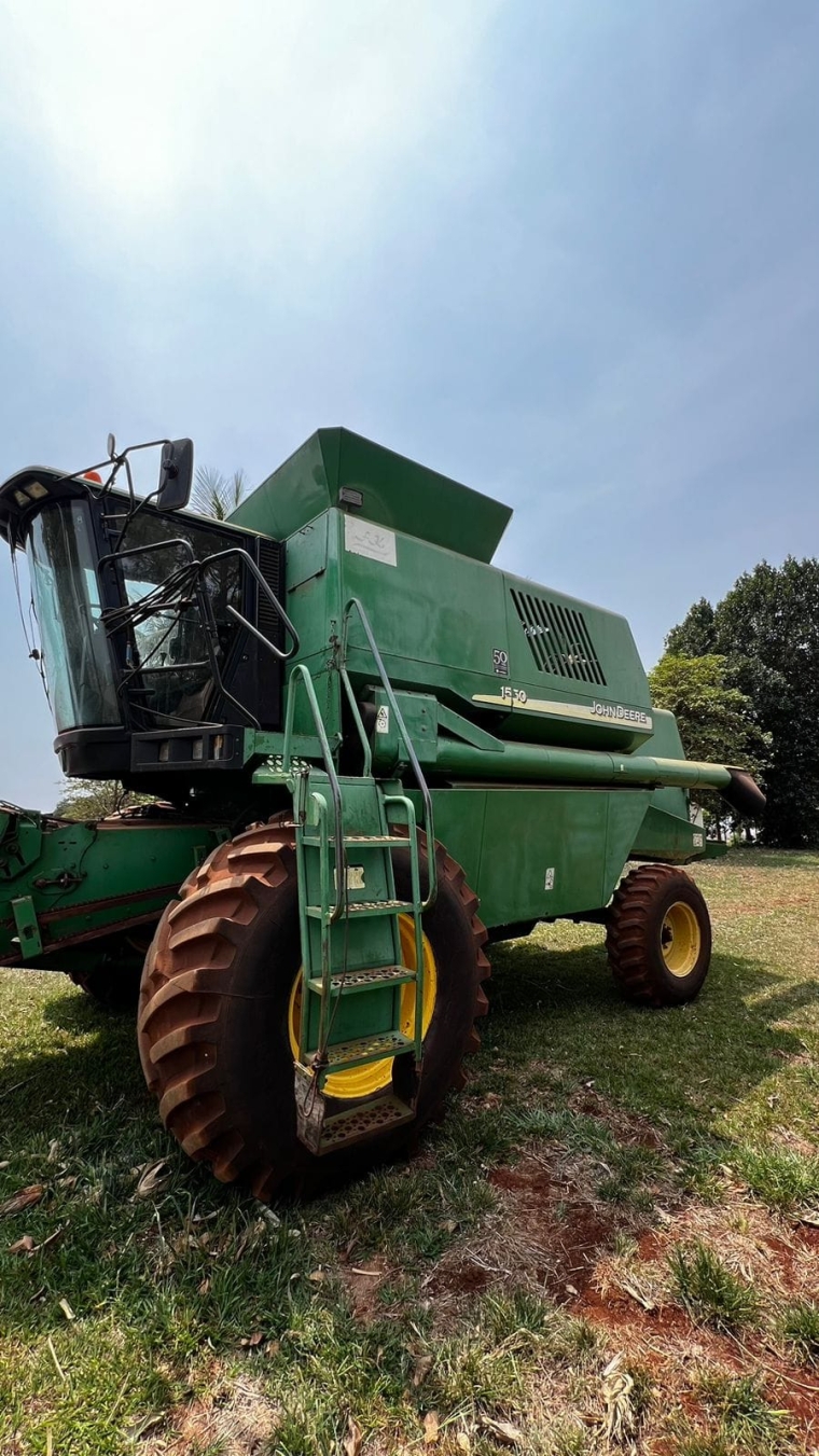 colheitadeira jd 1550 + plataforma de corte 622 ano 2004