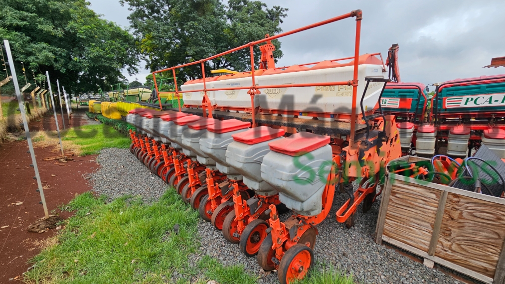 plantadeira kuhn pdm-pg 1200 com 12x50 ano 20122