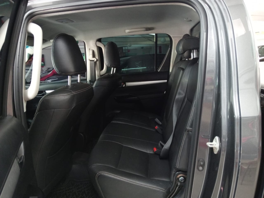 oferta imperdivel, hillux 2.8 cdsr a4fd diesel, 30 por cento de entrada em 24x