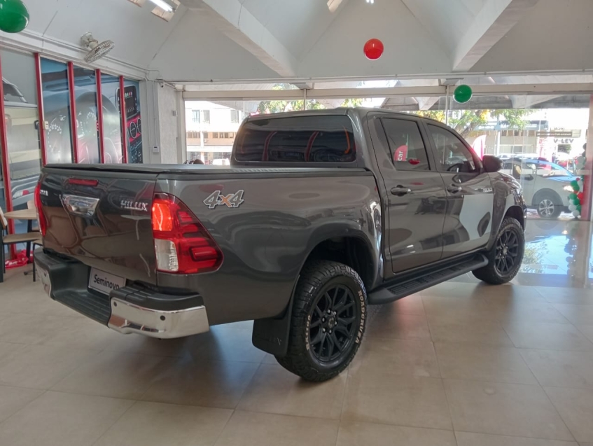 oferta imperdivel, hillux 2.8 cdsr a4fd diesel, 30 por cento de entrada em 24x