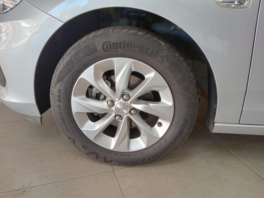 chevrolet onix 1,0 lt manual