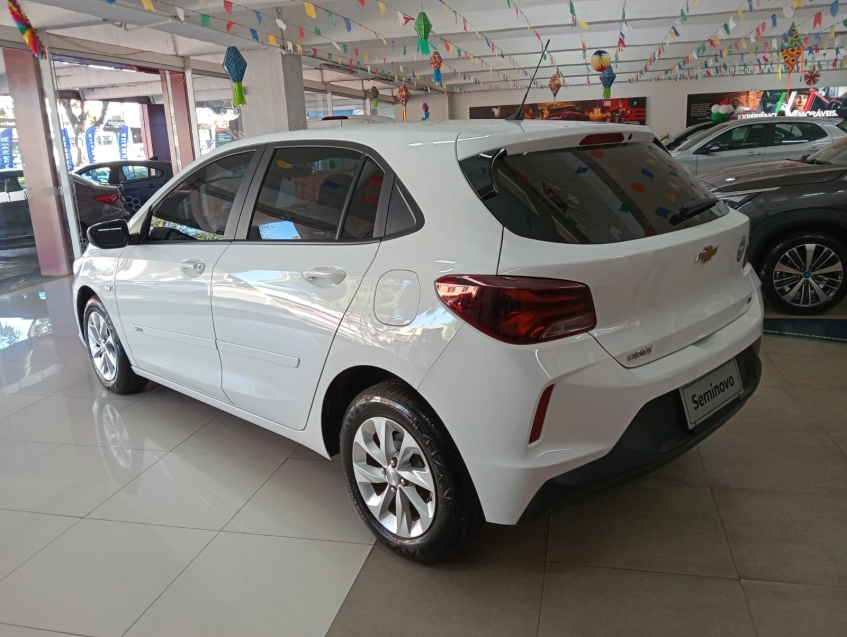 chevrolet onix 1,0 lt