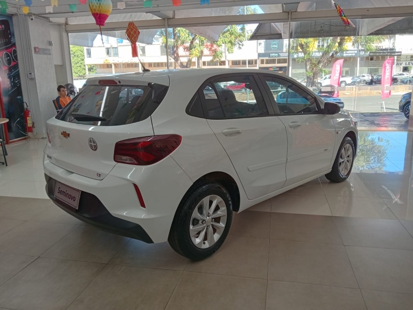 chevrolet onix 1,0 lt
