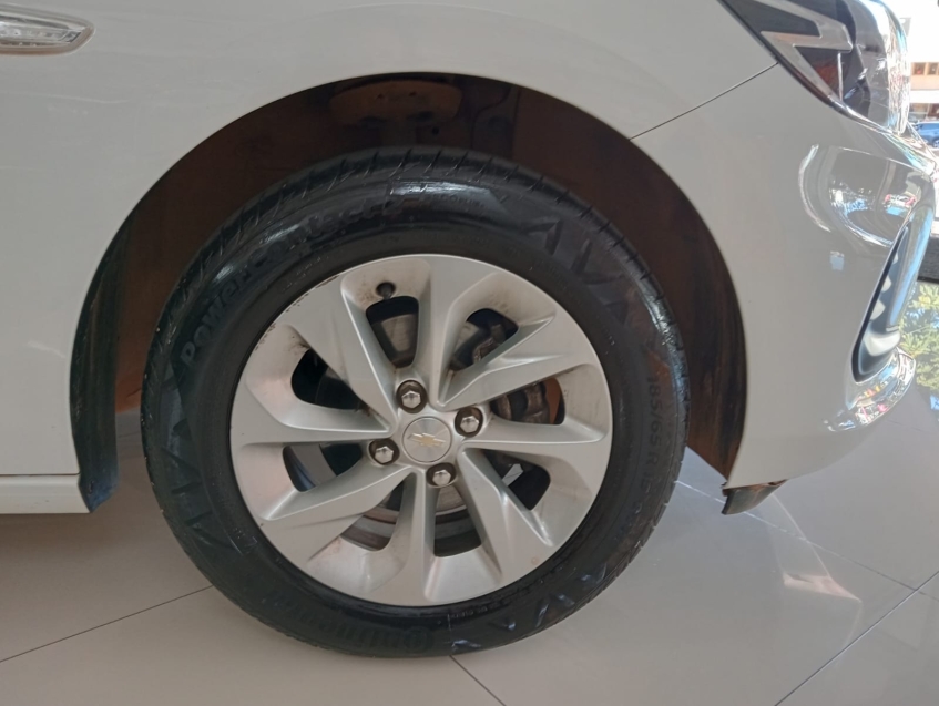 chevrolet onix 1,0 lt