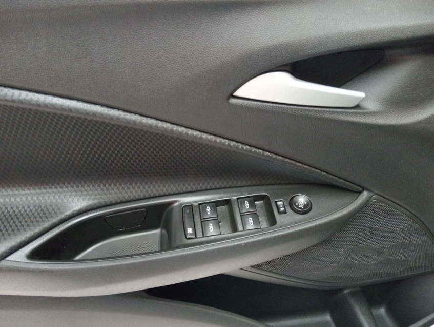chevrolet onix 1,0 lt chevrolet onix 1,0 lt