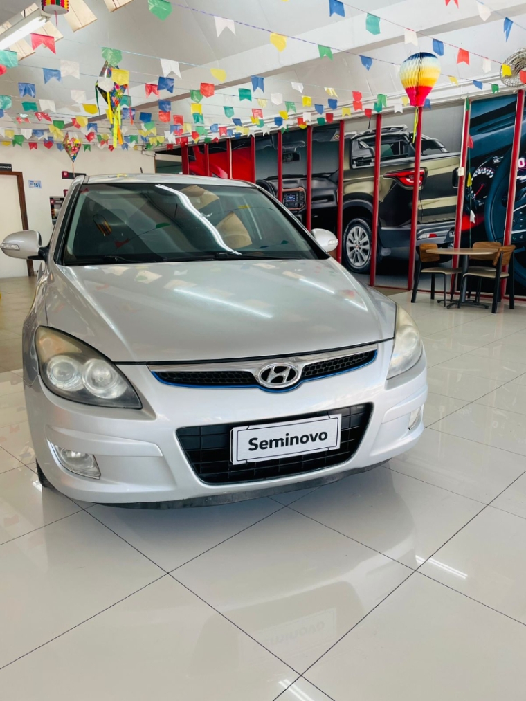 hyundai i30 2.0 mpi 16v gasolina 4p manual 1.0 2011