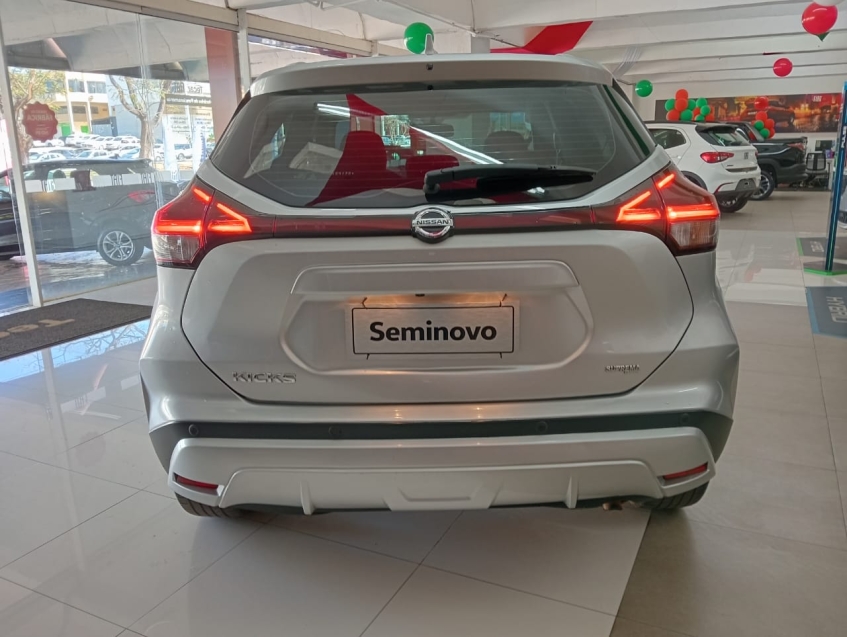 nissan kicks 1.6 nissan kicks 1.6