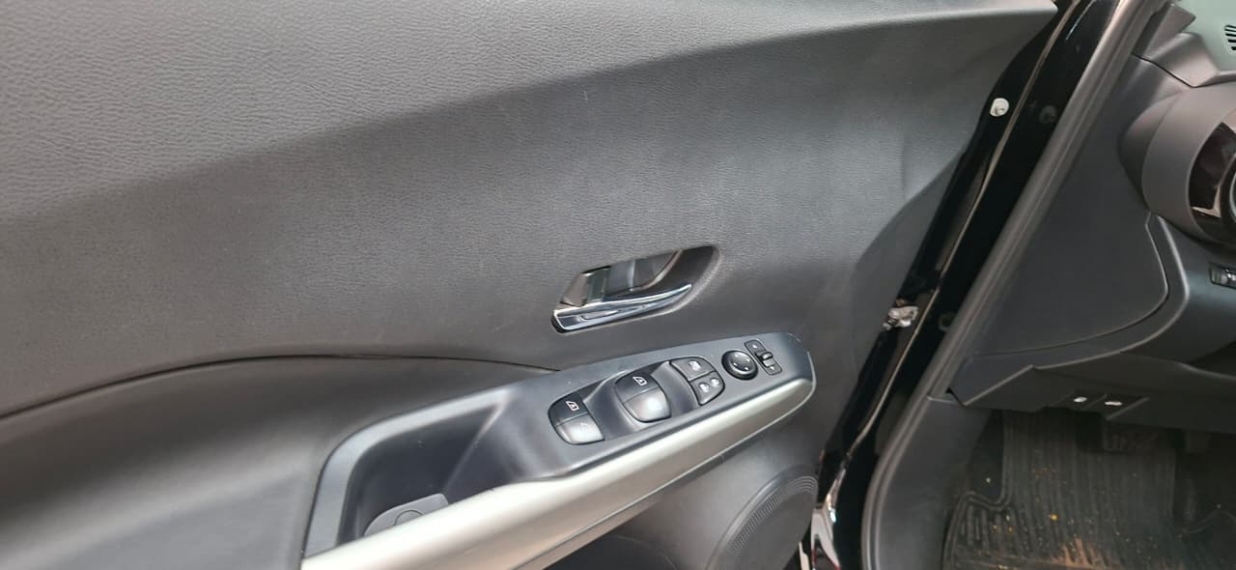 nissan kikis adavnt seminovo11