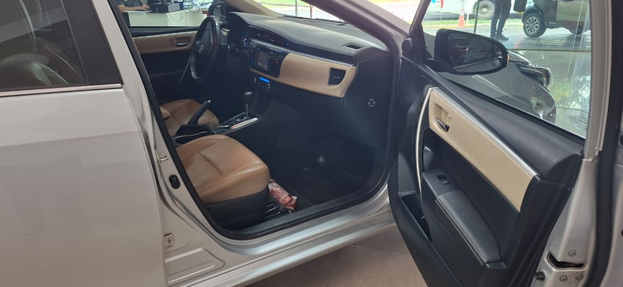 corolla alts seminovo10