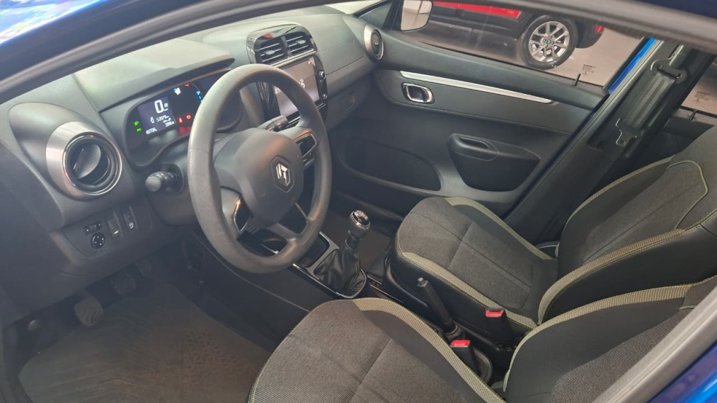 renalt kwid outsider seminovo12