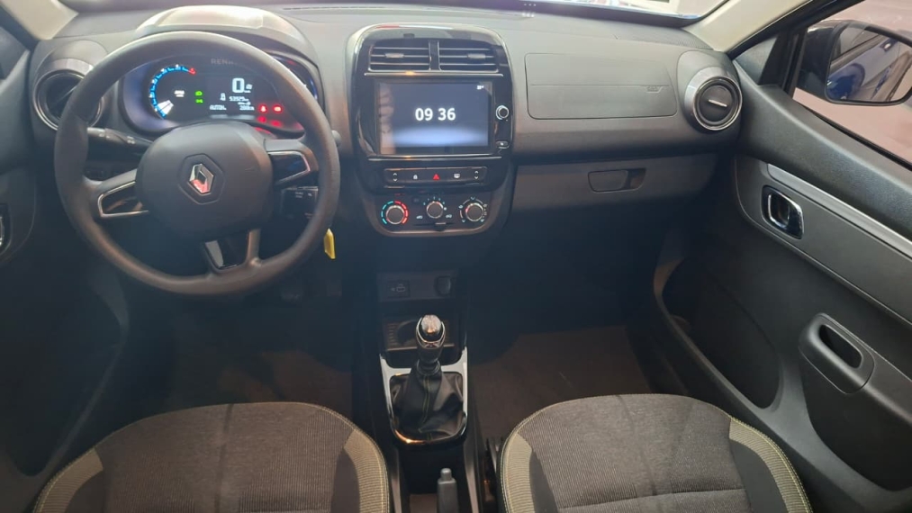 renalt kwid outsider seminovo8