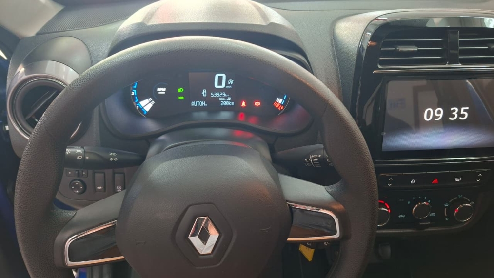 renalt kwid outsider seminovo5