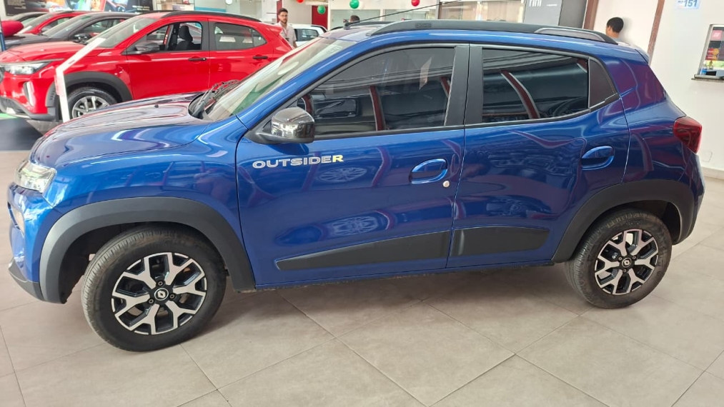 renalt kwid outsider seminovo18