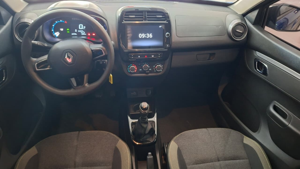 renalt kwid outsider seminovo7