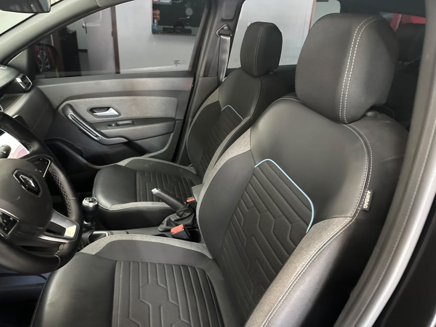 renault duster iconic 1.6/1.3 turbo cvt flex preto seminovo15