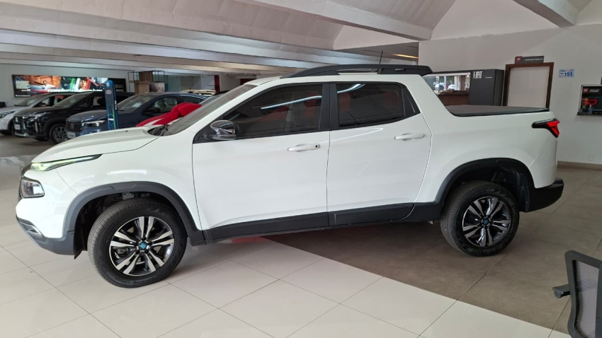 fiat toro endurance/freedom 1.3 turbo 270 flex at6 branca 2024/2025 seminovo4